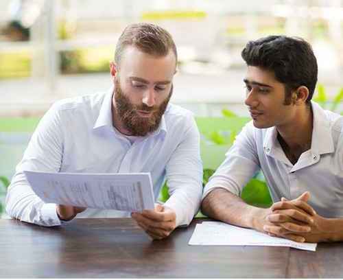 counselor guiding students for course selection